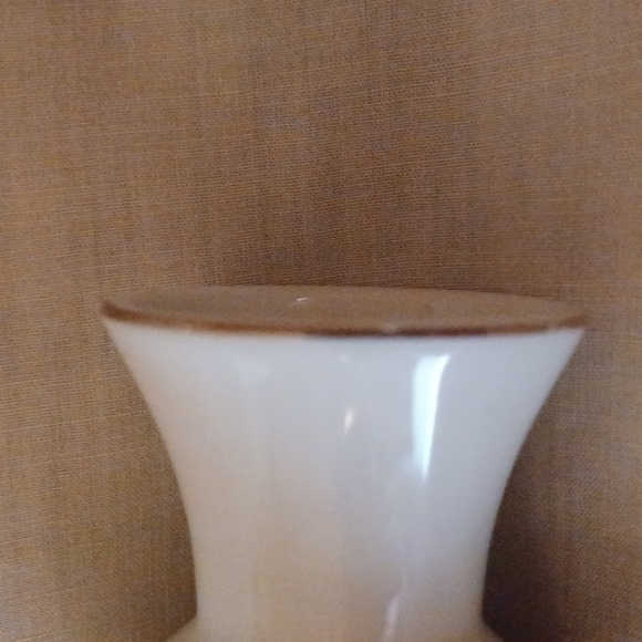 Leart Mini Bud Vase Pink Floral Design with Gold Trim - Picture 6 of 7